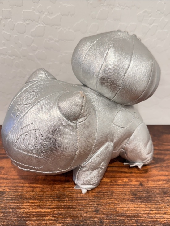 Pokemon Other - Pokemon Bulbasaur Silver Select 7 inch Plush 25th Anniversary RARE